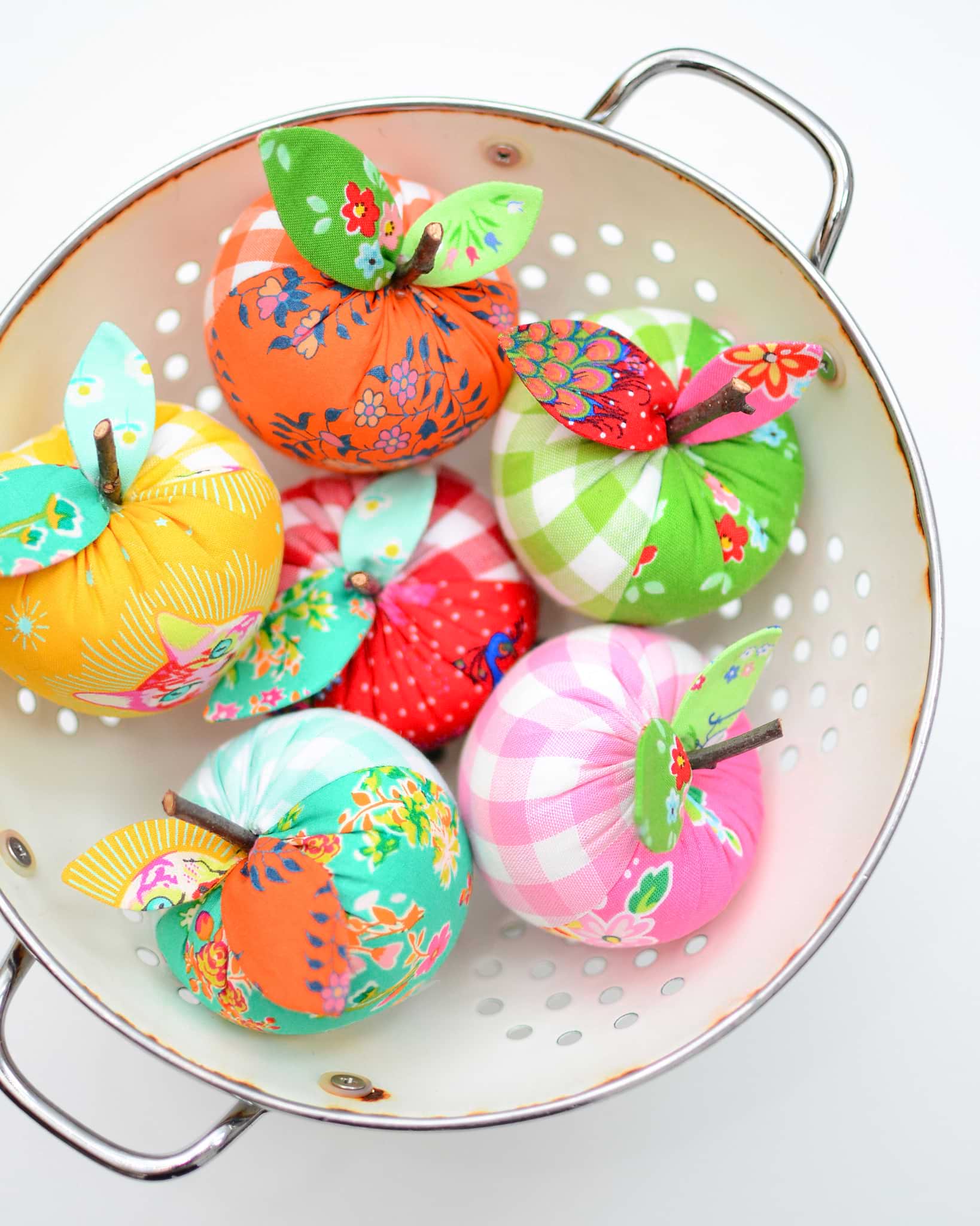 Alma Pincushion - PDF Sewing Pattern